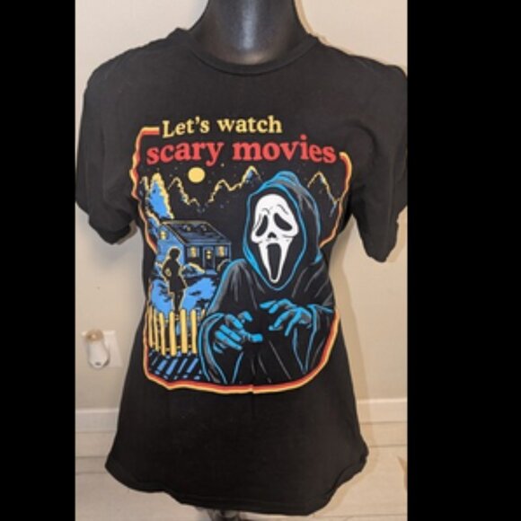 SCREAM Ghostface Let’s Watch Scary Movies Shirt / Top Adult Size L - Picture 1 of 3